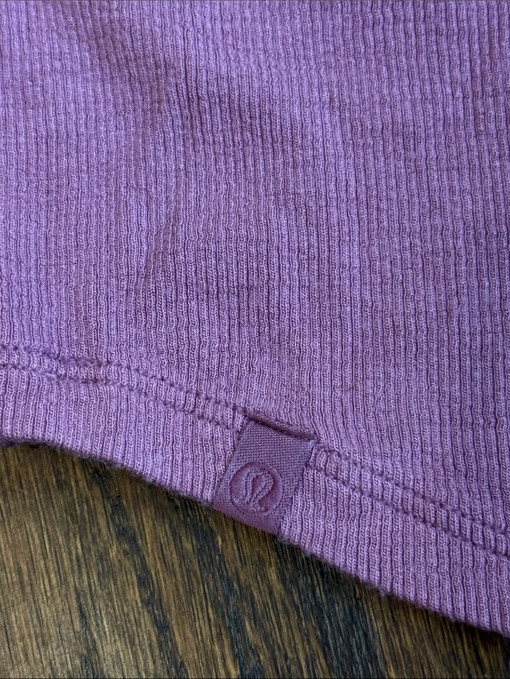 Lululemon women’s size 0 dusty pink top